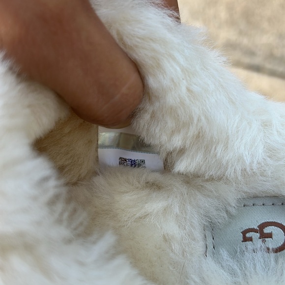 UGG Tan and Cream Women's Slippers - Picture 9 of 13